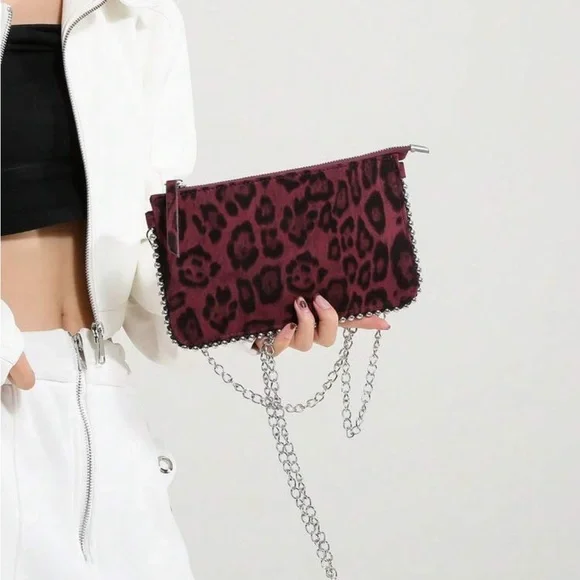 Leopard Print Chain Shoulder Bag - Picture 3 of 7